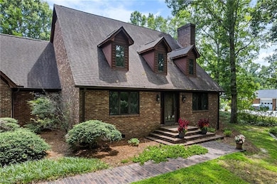 304 Cascade Dr, High Point, NC 27265 - photo 2