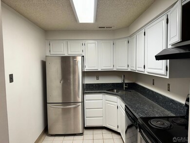 216 Ravens Crest Dr, Plainsboro, NJ 08536 - photo 7