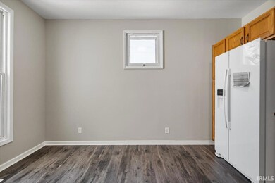 517 N Hart St, Princeton, IN 47670 - photo 4
