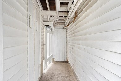 5 Exeter St, Lawrence, MA 01843 - photo 7