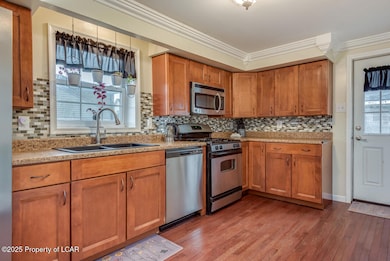 213 Cedar St, Exeter, PA 18643 - photo 3