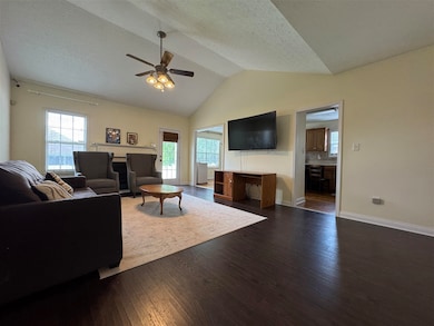 3615 Clear Spring St, Bowling Green, KY 42104 - photo 3