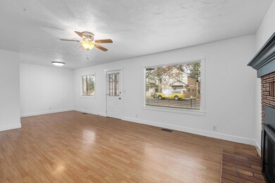 2020_11_14_445_ne_emerson_ave-21