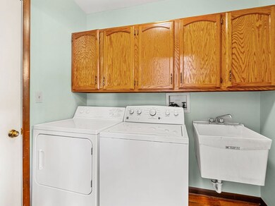 173 Dunbar Ln, East Dundee, IL 60118 - photo 7