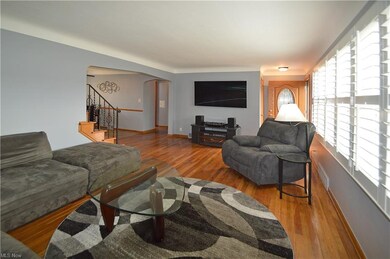 26155 Benton Ave, Euclid, OH 44132 - photo 4