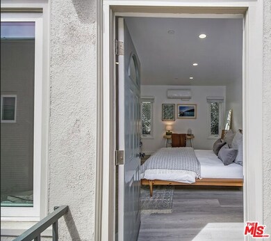 1217 9th St unit 9, Santa Monica, CA 90401 - photo 4