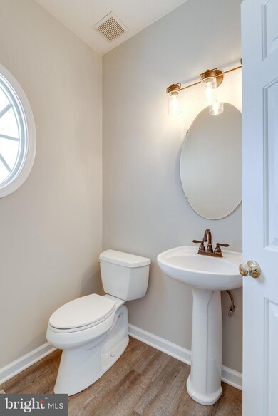 26158 Murrey Dr, Chantilly, VA 20152 - photo 7