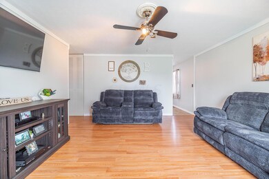 1064 Langtry Avenue-20