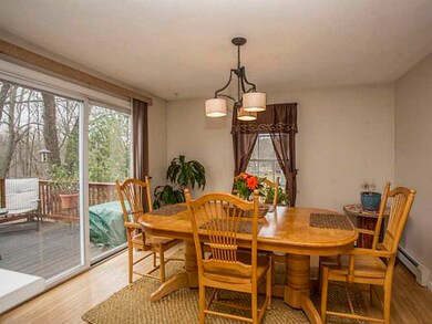 Kitchen. Dining Area