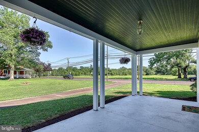 128 E Walnut St, Perkasie, PA 18944 - photo 6