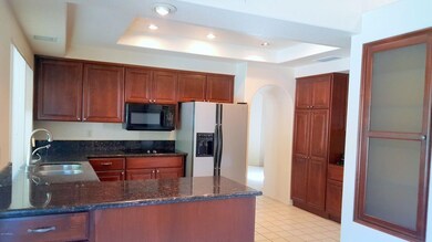 1Kitchen01