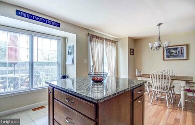 13829 Laura Ratcliff Ct, Centreville, VA 20121 - photo 7