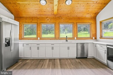 16 Apple Orchard Dr, Berkeley Springs, WV 25411 - photo 6