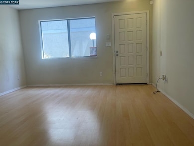1140 Detroit Ave unit 14, Concord, CA 94520 - photo 4