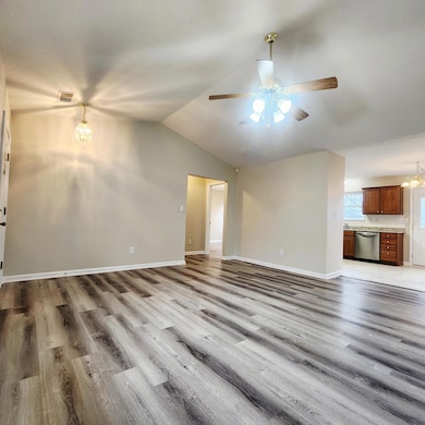 152 Wesley Ct, Richmond, KY 40475 - photo 3