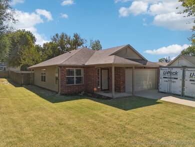 201 E Greeley St, Broken Arrow, OK 74012 - photo 2