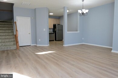 8220 Barrington Ct, Severn, MD 21144 - photo 7