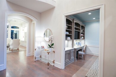 114 Matisse Dr, Houston, TX 77079 - photo 2