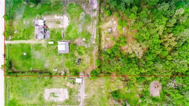 7626 Hackamore Rd, Zephyrhills, FL 33541 - photo 4