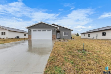 1102 S 6th Ave, Rock Rapids, IA 51246 - photo 2