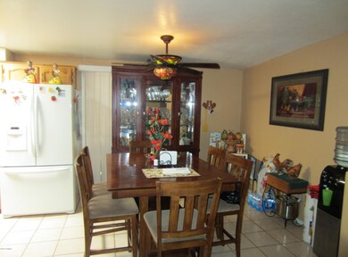 1111 E 26thSt 008
