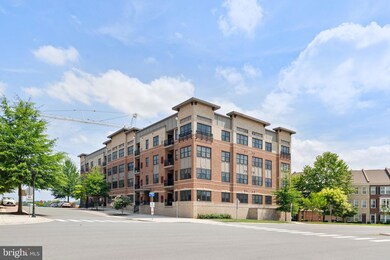 9523 Bastille St unit 305, Fairfax, VA 22031 - photo 2