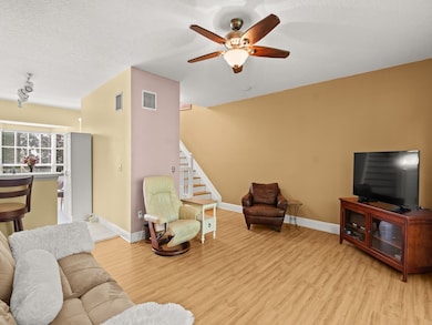 1680 42nd Square unit 101, Vero Beach, FL 32960 - photo 4