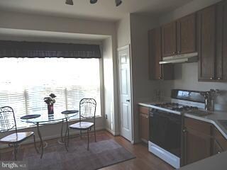 12181 Caithness Cir unit E305, Bristow, VA 20136 - photo 2