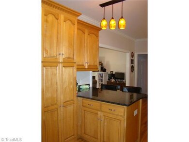 2405 Hickory Forest Dr, Asheboro, NC 27203 - photo 6