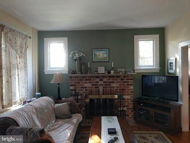 7756 Hazel Ave, Upper Darby, PA 19082 - photo 3