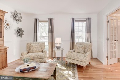 15484 Waters Creek Dr, Centreville, VA 20120 - photo 6