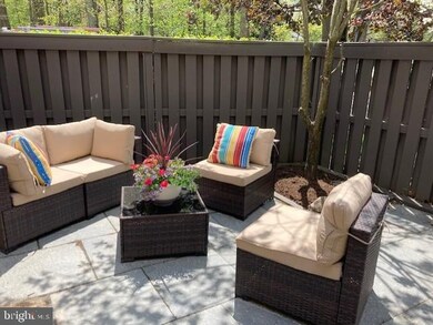 11304 Dockside Cir, Reston, VA 20191 - photo 3