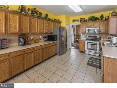 37 Pennington Ct, Riverside, NJ 08075 - photo 7