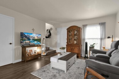 6-web-or-mls-2390-hardesty-dr-s