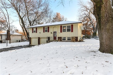 16501 E 28th Place, Independence, MO 64055 - photo 2
