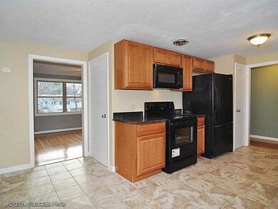 120 Cushing Rd, Warwick, RI 02888 - photo 7