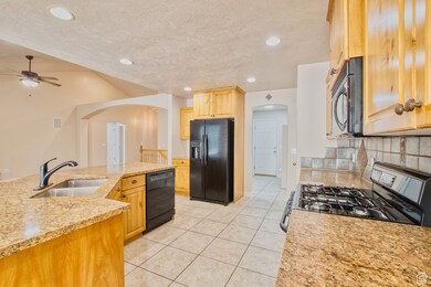 916 S 1760 W, Syracuse, UT 84075 - photo 7