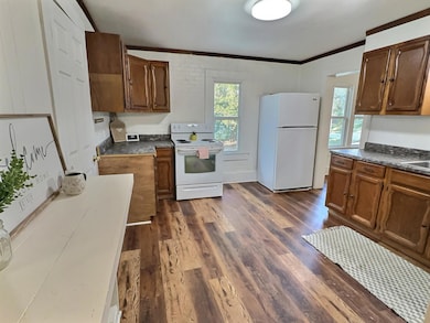 1239 N Main St, Nevada, MO 64772 - photo 7