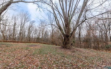 2138 S Leslie Ln, Scottsburg, IN 47170 - photo 7