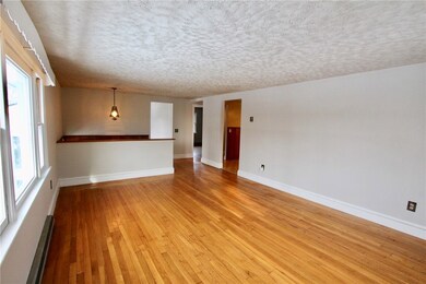 300 Forest Ave, Middletown, RI 02842 - photo 6