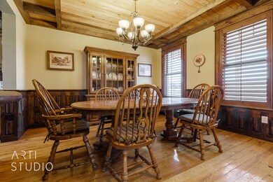 Formal Dining