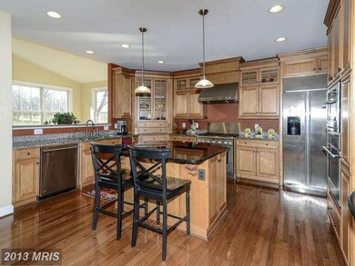 38167 Piggott Bottom Rd, Purcellville, VA 20132 - photo 6