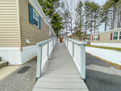 8 Meserve Cir Saco -4