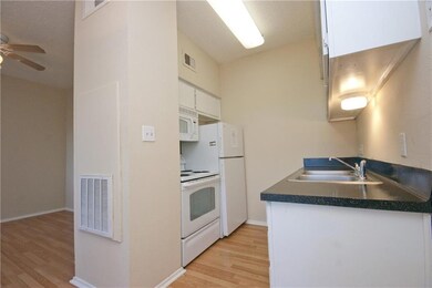 2818 Nueces St unit 212, Austin, TX 78705 - photo 2