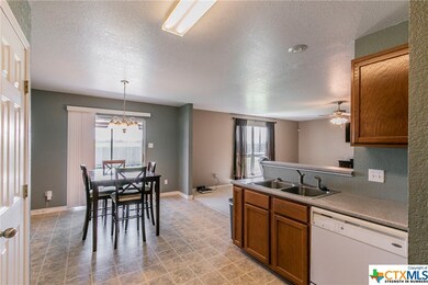 509 Shelly Dr, Troy, TX 76579 - photo 7