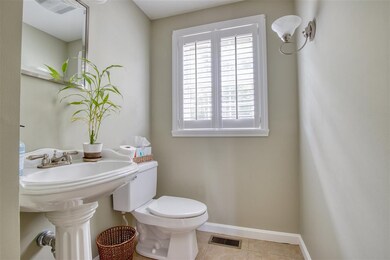 71 Jonathan Rd, Pelham, NH 03076 - photo 3