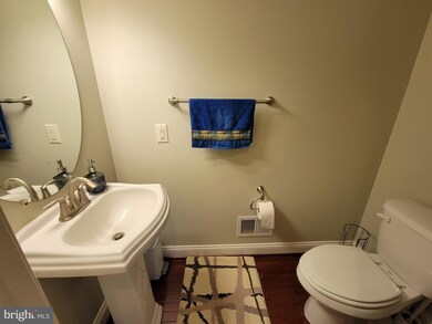 9750 Northern Lakes Ln, Laurel, MD 20723 - photo 7