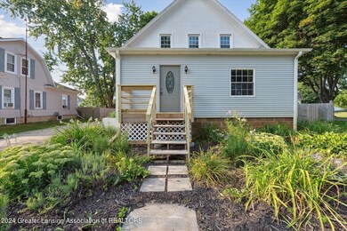 05-121-W-Elm-St-Middleton-MI-48856-Windo