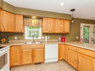 221 Scenic Ridge Dr, Hendersonville, NC 28792 - photo 6