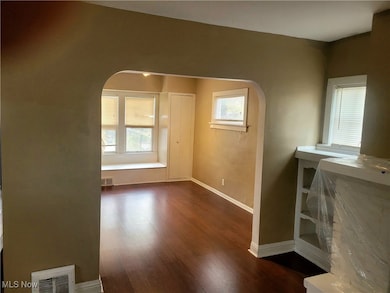 11808 Jesse Ave, Cleveland, OH 44105 - photo 5